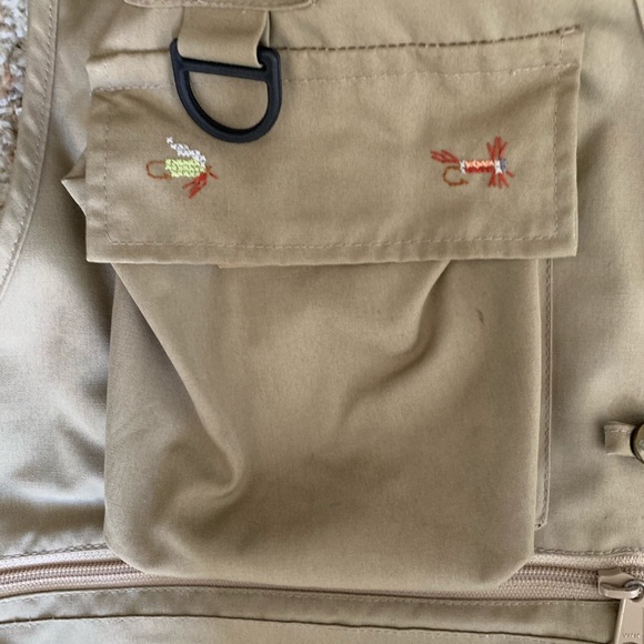 SOLD Columbia | Embroidered Fishing Vest - Picture 4 of 7